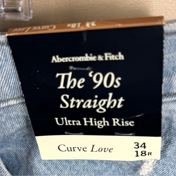 Abercrombie & Fitch Curve Love Ultra High Rise 90s Straight Jean - Picture 6 of 10